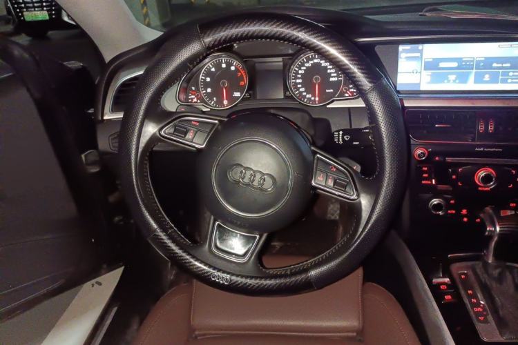 Used Audi A5 2012 2.0TFSI Coupe Steering Wheel