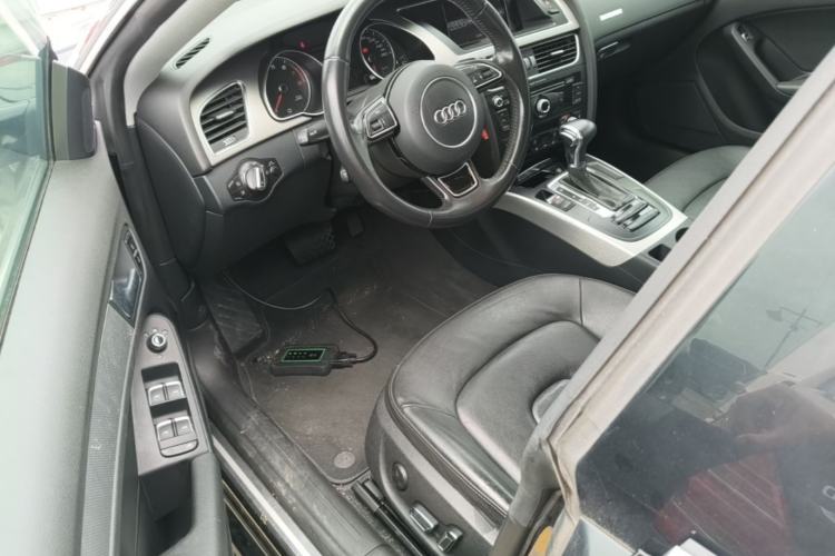 Used Audi A5 2013 Sportback 40 TFSI Driver Seat