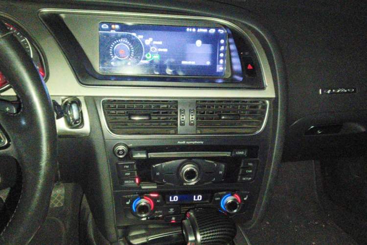 Used Audi A5 2013 Cabriolet 40 TFSI quattro Audio And AC Panel