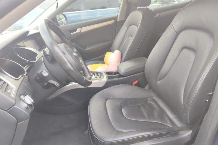 Used Audi A5 2013 Sportback 40 TFSI Left Front Seat