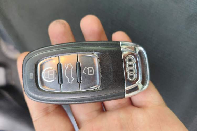 Used Audi A5 2013 Sportback 40 TFSI Vehicle Key