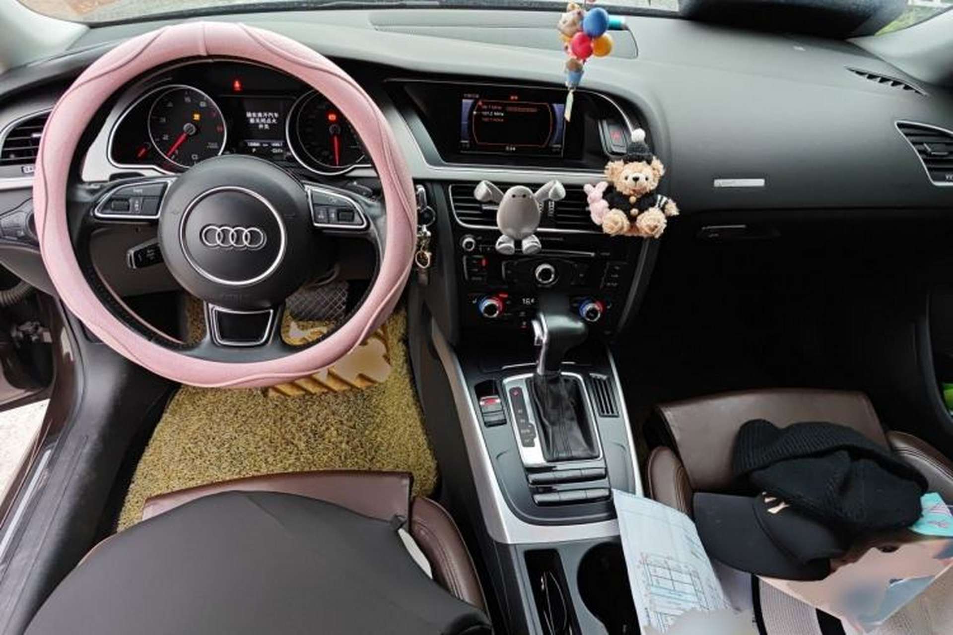 Used Audi A5 2013 Sportback 40 TFSI Center Console
