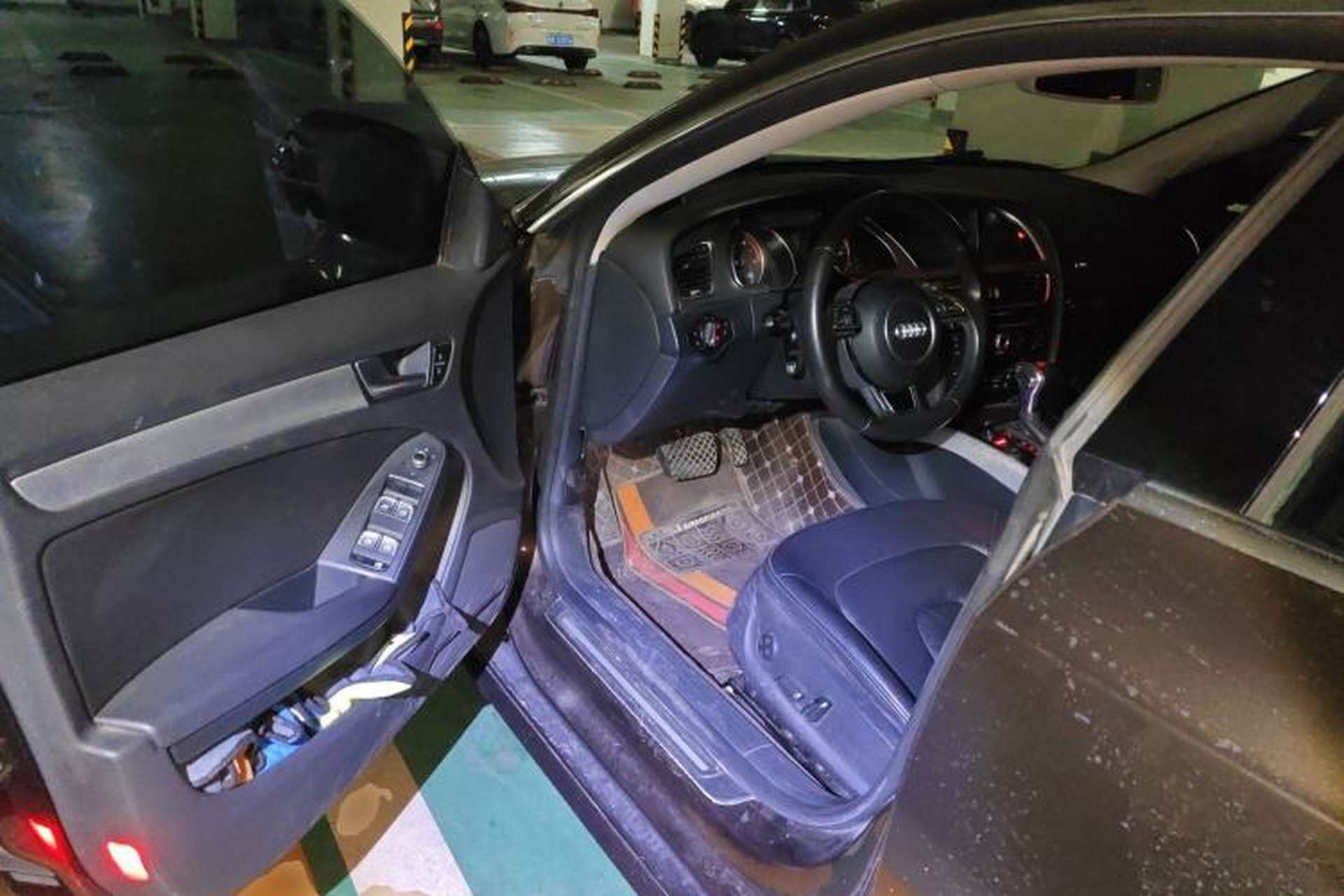 Used Audi A5 2013 Sportback 40 TFSI Driver Seat
