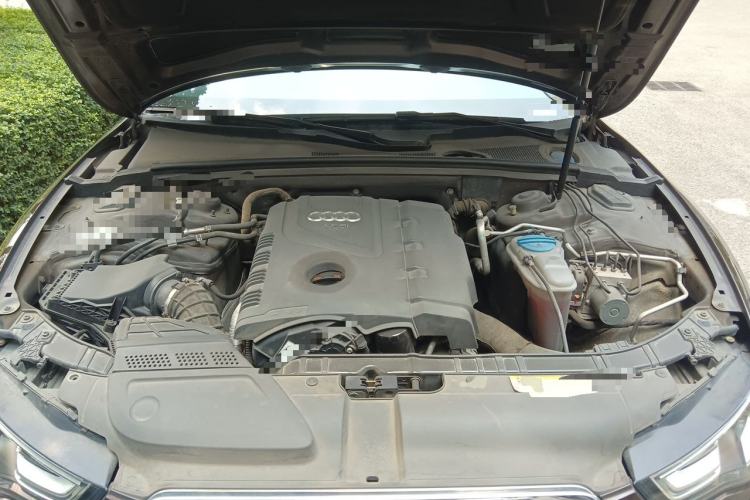 Used Audi A5 2013 Sportback 40 TFSI Engine Bay