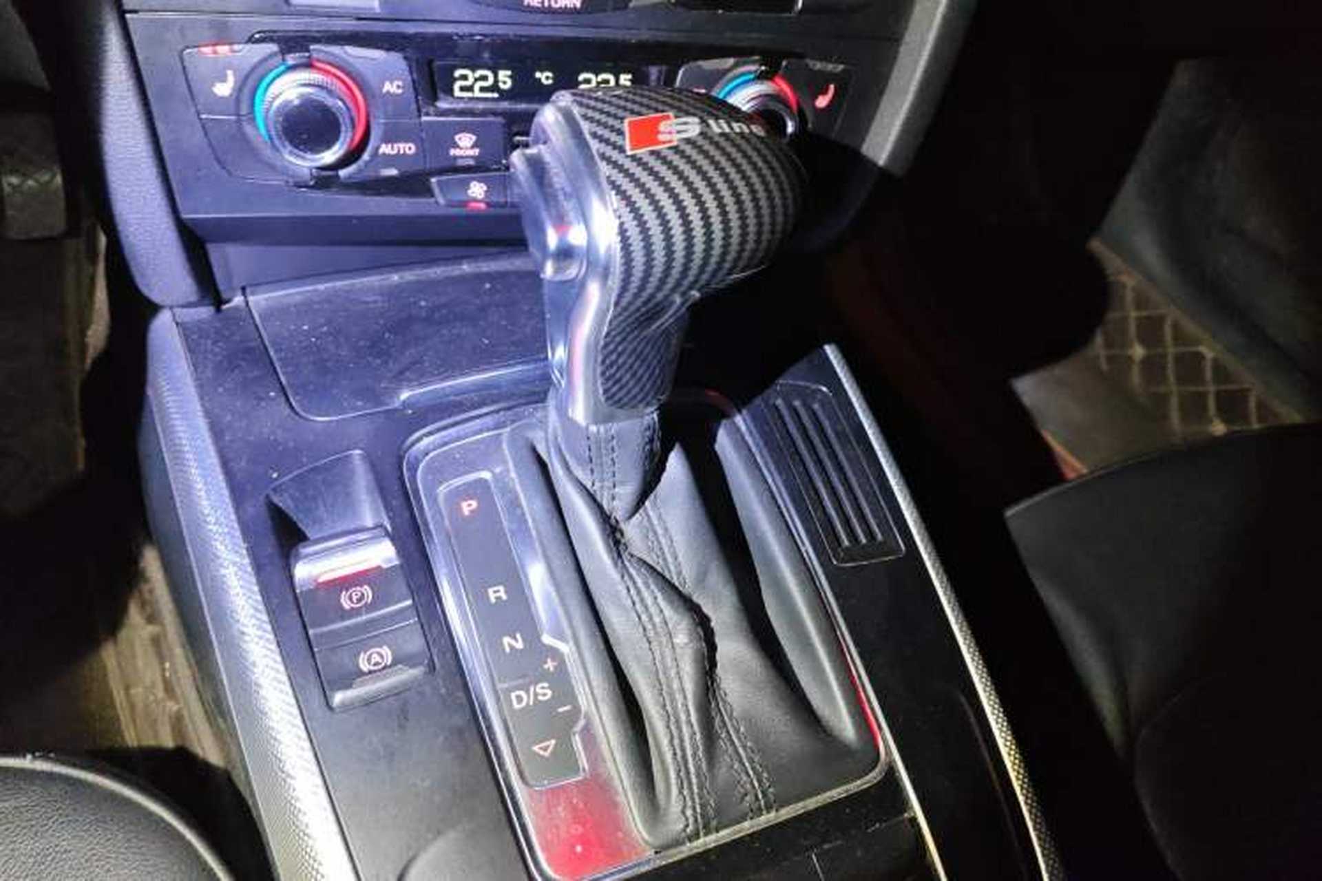 Used Audi A5 2013 Sportback 40 TFSI Gear Lever