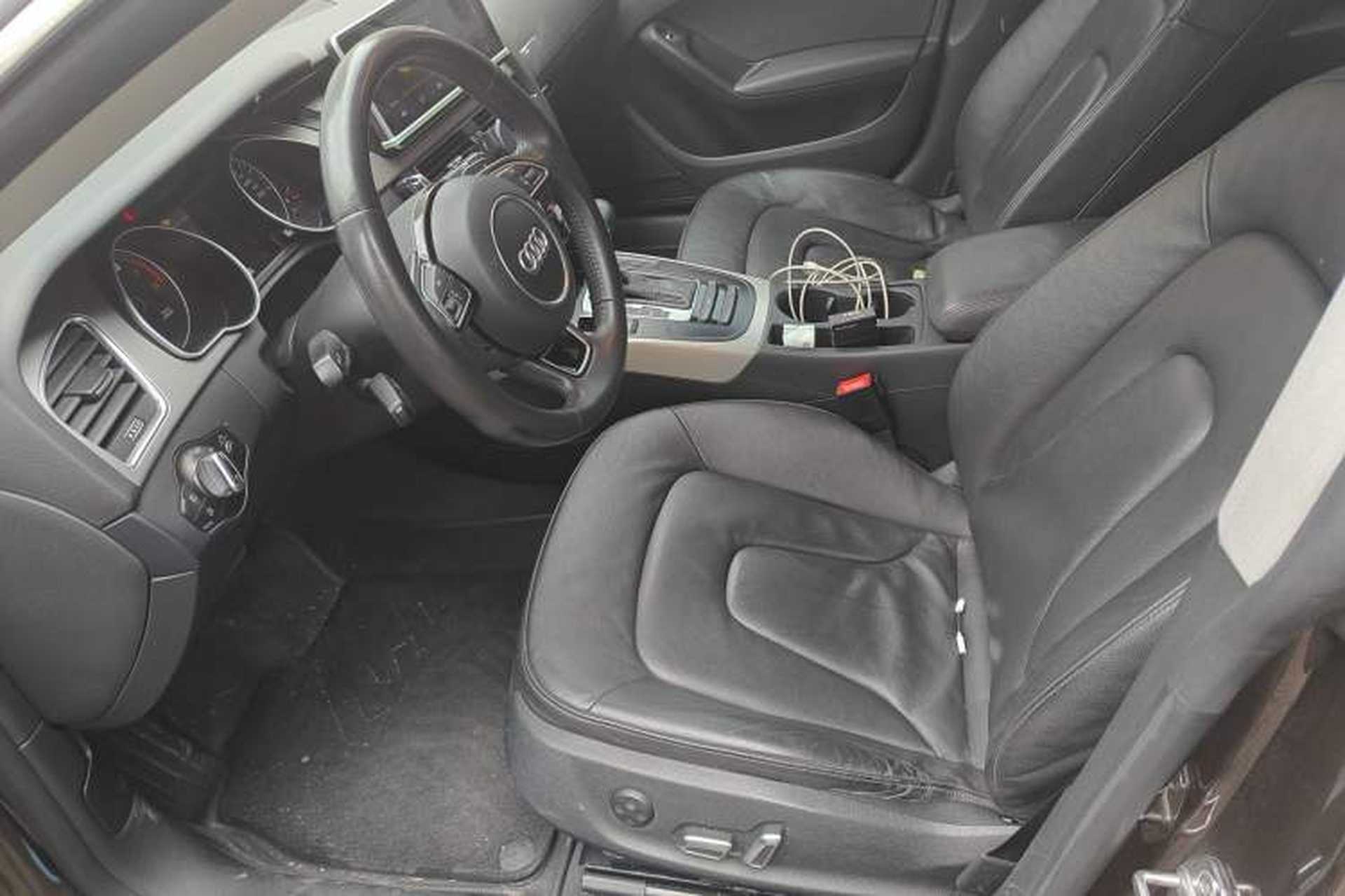 Used Audi A5 2013 Sportback 40 TFSI Left Front Seat
