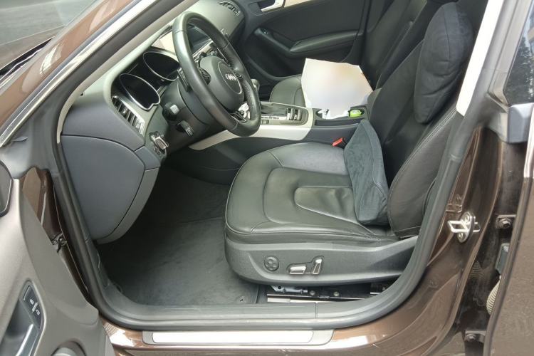 Used Audi A5 2013 Sportback 40 TFSI Left Front Seat