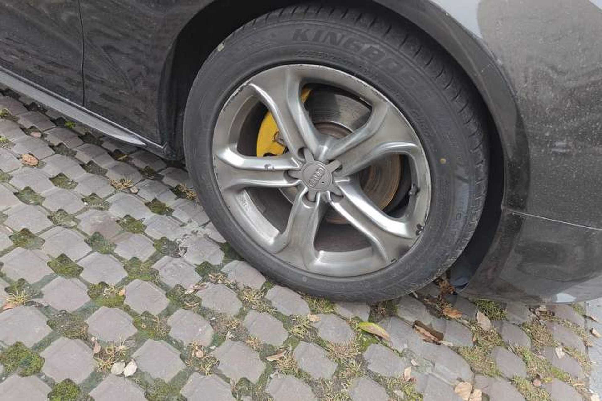 Used Audi A5 2013 Sportback 40 TFSI Right Front Wheel Hub