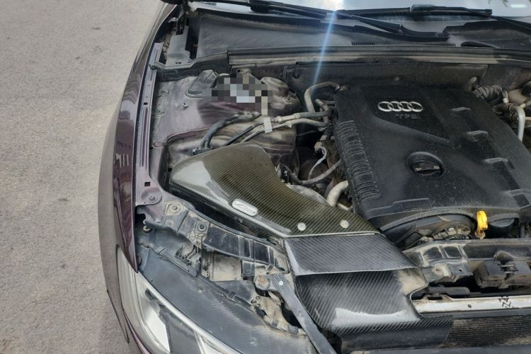 Used Audi A5 2013 Sportback 40 TFSI Engine Bay Right