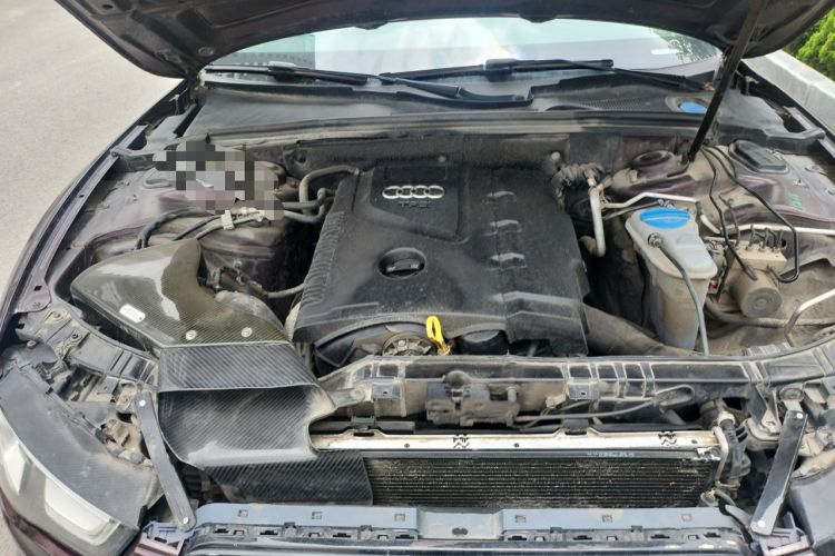 Used Audi A5 2013 Sportback 40 TFSI Engine Bay