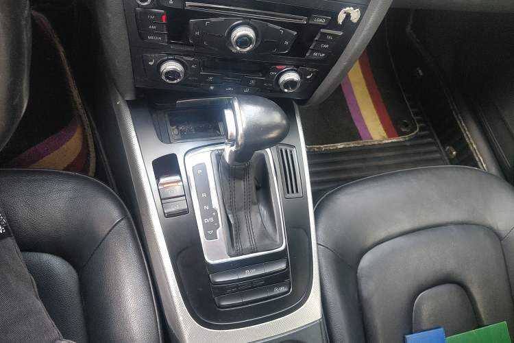 Used Audi A5 2013 Sportback 40 TFSI Gear Lever