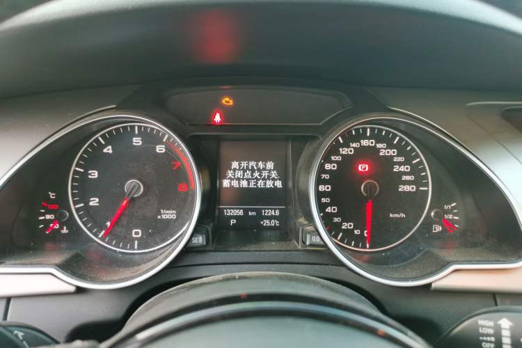 Used Audi A5 2013 Sportback 40 TFSI Fashion Edition Instrument Cluster