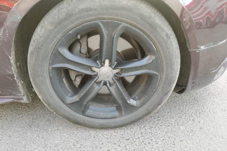 Used Audi A5 2013 Sportback 40 TFSI Fashion Edition Right Front Wheel Hub
