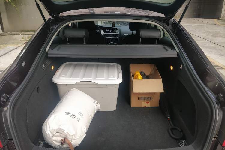 Used Audi A5 2013 Sportback 40 TFSI Trunk
