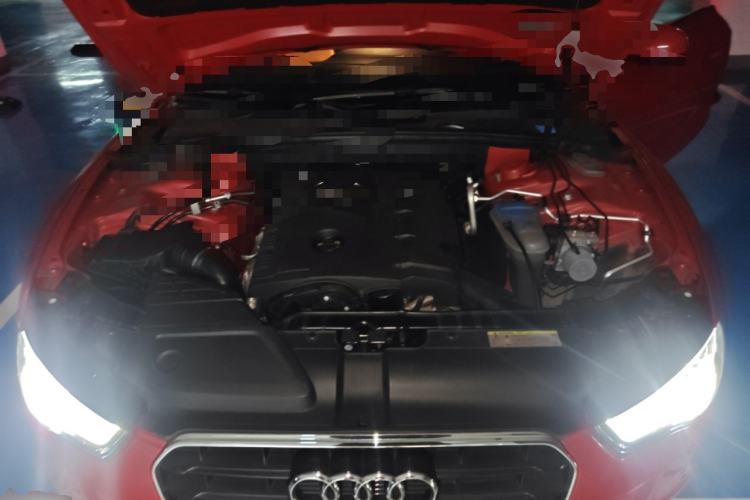 Used Audi A5 2013 Coupe 40 TFSI Engine Bay
