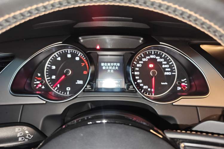 Used Audi A5 2013 Coupe 40 TFSI Instrument Cluster