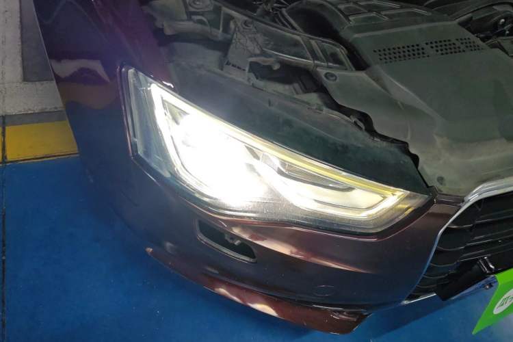 Used Audi A5 2013 Coupe 40 TFSI Right Front Headlight