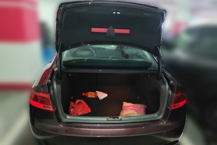 Used Audi A5 2013 Coupe 40 TFSI Trunk