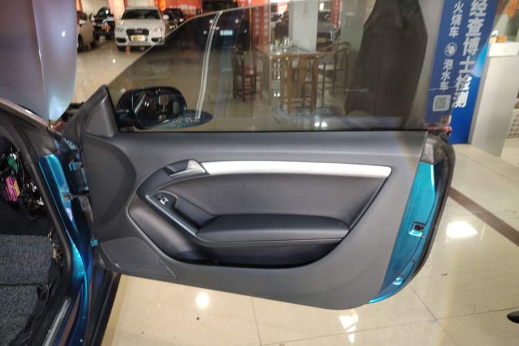 Used Audi A5 2013 Cabriolet 40 TFSI Right Rear Door Interior