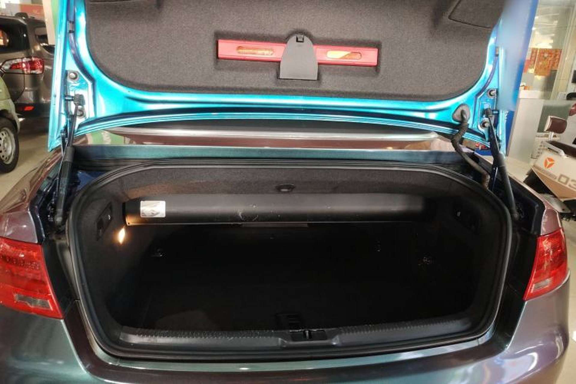 Used Audi A5 2013 Cabriolet 40 TFSI Trunk