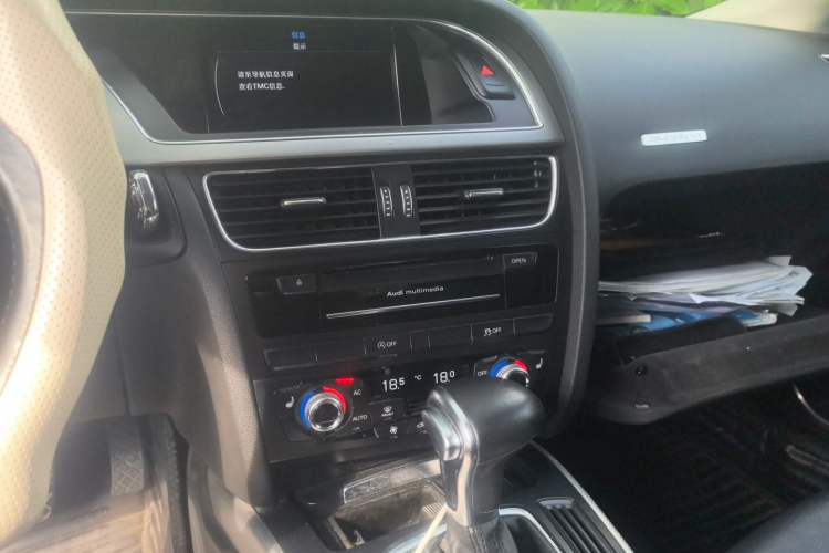 Used Audi A5 2013 Sportback 40 TFSI quattro Audio And AC Panel