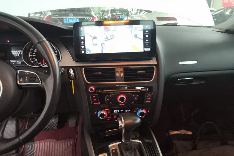 Used Audi A5 2013 Sportback 40 TFSI Audio And AC Panel