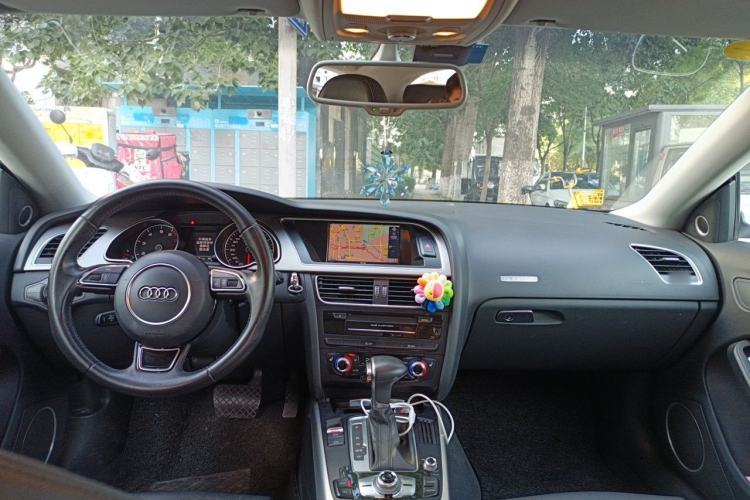 Used Audi A5 2013 Sportback 40 TFSI quattro Center Console
