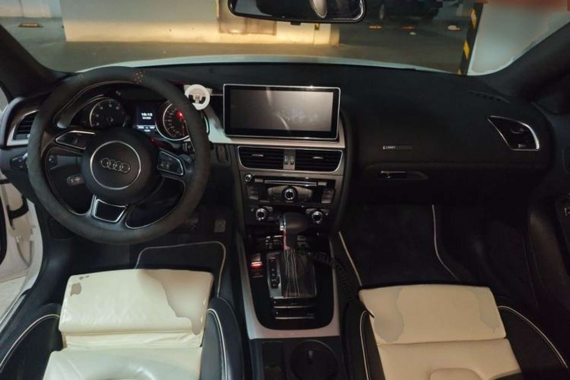 Used Audi A5 2013 Sportback 40 TFSI Fashion Edition Center Console