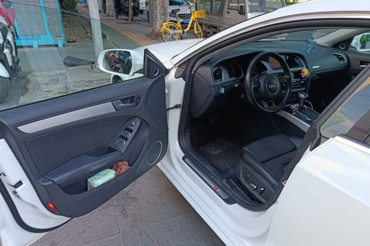 Used Audi A5 2013 Sportback 40 TFSI quattro Driver Seat