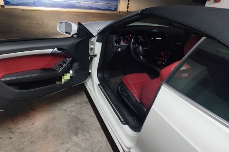 Used Audi A5 2013 Cabriolet 40 TFSI Driver Seat