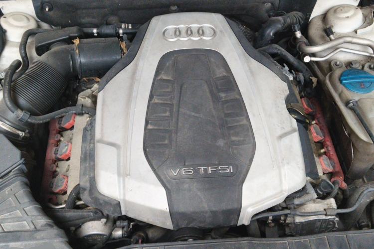 Used Audi A5 2013 Sportback 50 TFSI quattro Engine Bay