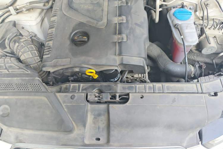Used Audi A5 2013 Sportback 40 TFSI Fashion Edition Engine Bay