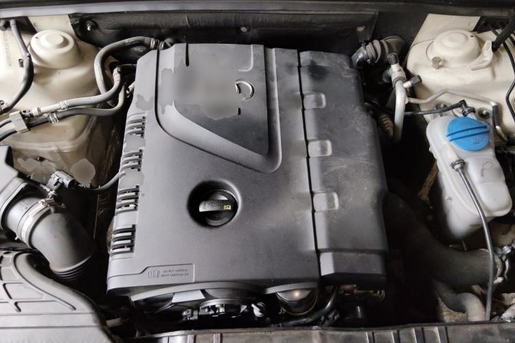 Used Audi A5 2013 Sportback 40 TFSI Engine Bay
