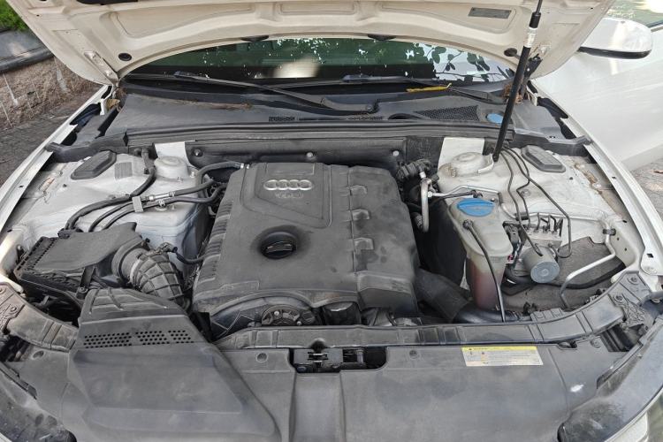 Used Audi A5 2013 Sportback 40 TFSI Fashion Edition Engine Bay