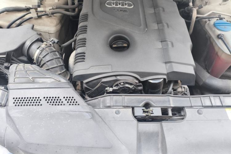 Used Audi A5 2013 Sportback 40 TFSI Engine Bay
