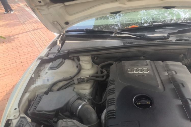 Used Audi A5 2013 Sportback 40 TFSI quattro Engine Bay Right