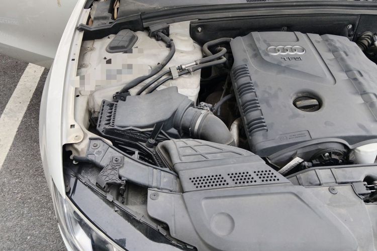 Used Audi A5 2013 Sportback 40 TFSI quattro Engine Bay Right