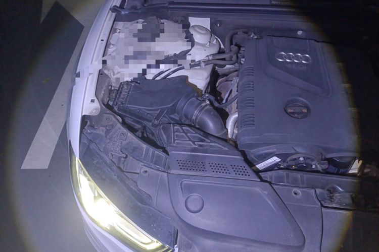 Used Audi A5 2013 Coupe 40 TFSI Engine Bay Right