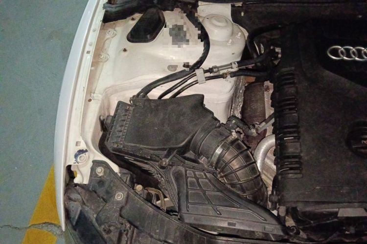 Used Audi A5 2013 Sportback 40 TFSI Fashion Edition Engine Bay Right