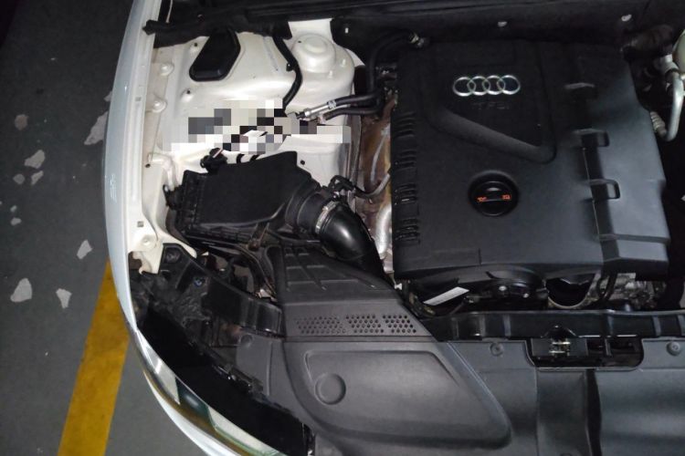 Used Audi A5 2013 Cabriolet 40 TFSI quattro Engine Bay Right