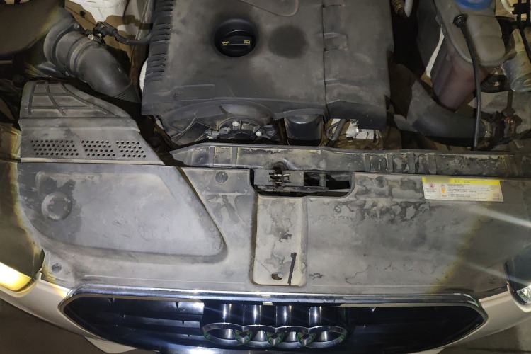 Used Audi A5 2013 Cabriolet 40 TFSI Engine Bay