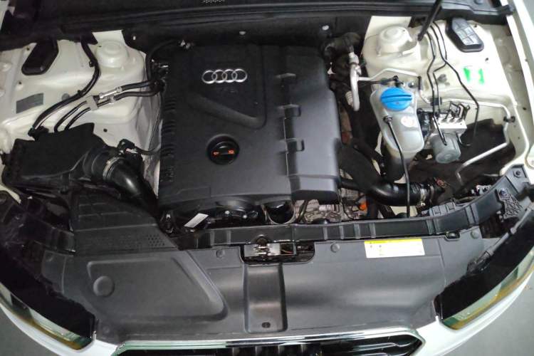 Used Audi A5 2013 Cabriolet 40 TFSI quattro Engine Bay