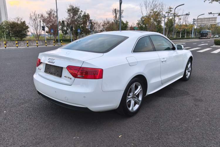 Used Audi A5 2013 Coupe 40 TFSI Exterior 4