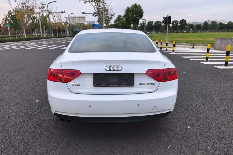 Used Audi A5 2013 Coupe 40 TFSI Exterior 5