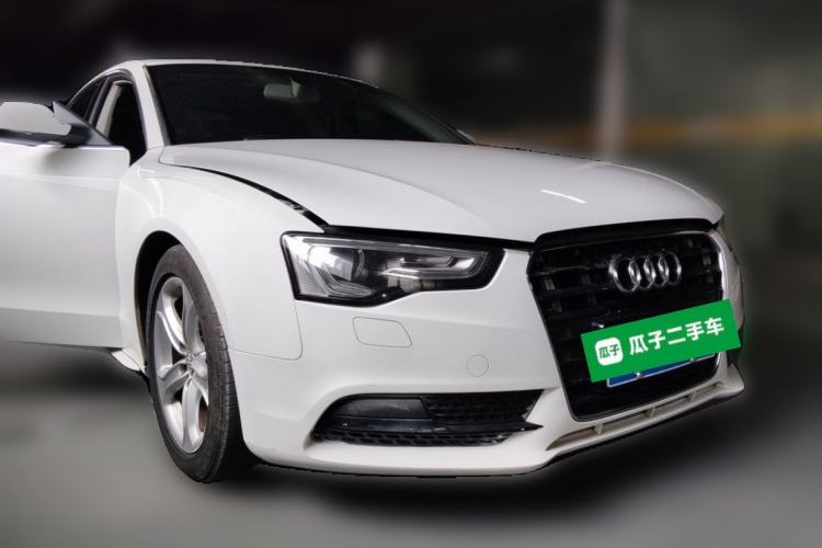 Used Audi A5 2013 Sportback 40 TFSI Front Right 45 Deg
