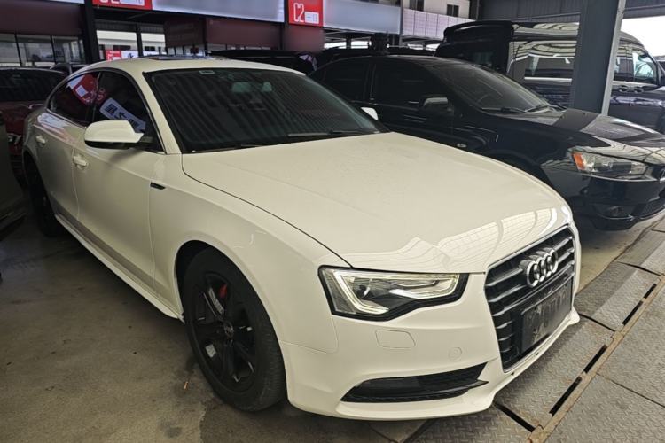 Used Audi A5 2013 Sportback 40 TFSI Front Right 45 Deg