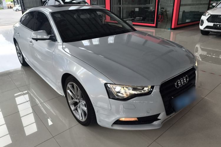 Used Audi A5 2013 Sportback 40 TFSI Front Right 45 Deg