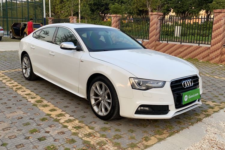 Used Audi A5 2013 Sportback 40 TFSI quattro Front Right 45 Deg