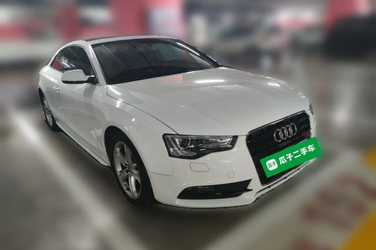 Used Audi A5 2013 Coupe 40 TFSI Front Right 45 Deg