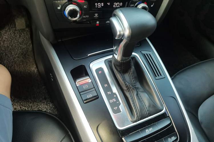 Used Audi A5 2013 Sportback 40 TFSI Gear Lever